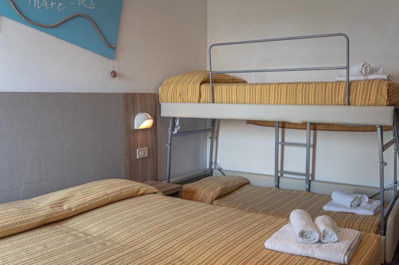 Hotel Astrid Cervia Extérieur photo