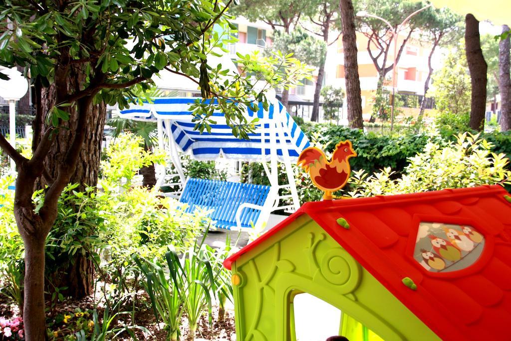 Hotel Astrid Cervia Extérieur photo